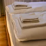 Luxury Anja Daire *