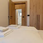 Luxury Anja